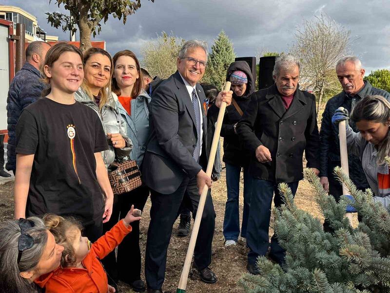 BALIKESİR'İN BANDIRMA İLÇESİNDE KADINA