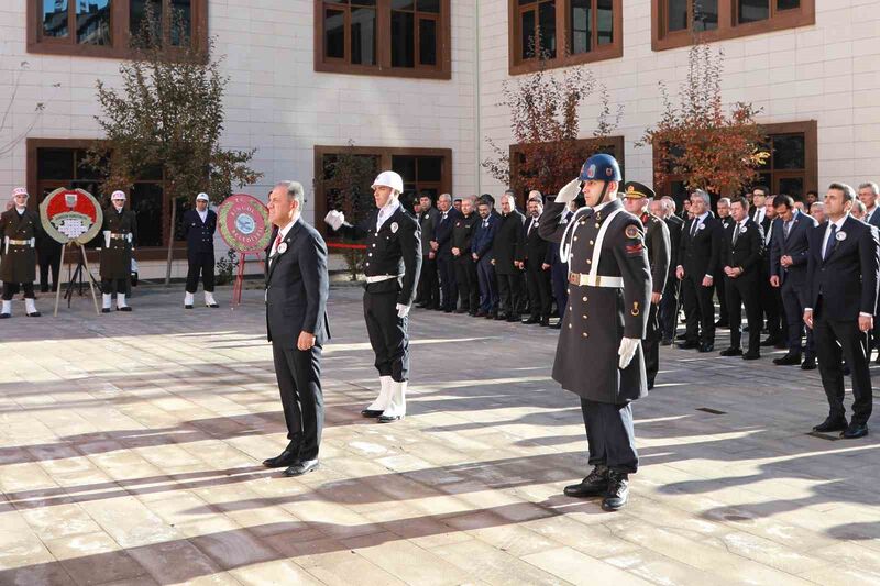 BİNGÖL’DE 10 KASIM ATATÜRK’Ü