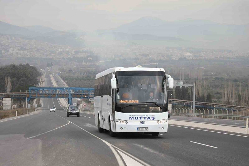 BÜYÜKŞEHİR ARAÇ FİLOSUNU GÜÇLENDİRİYOR