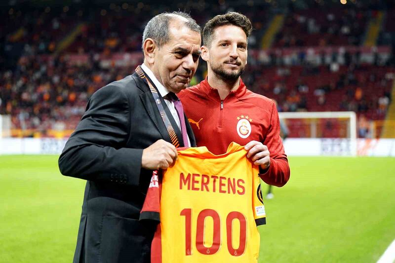 KARŞILAŞMA ÖNCESİNDE GALATASARAY BAŞKANI