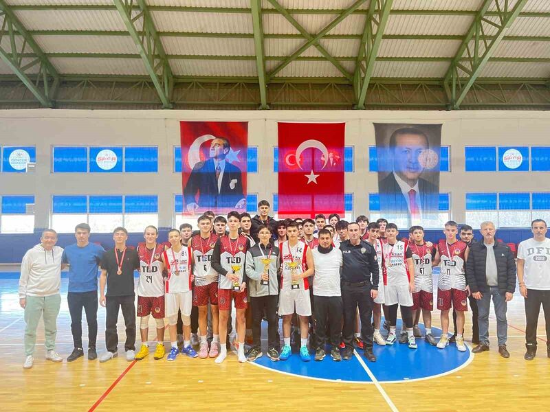 DÜZCE’DE GERÇEKLEŞTİRİLEN OKUL SPORLARI