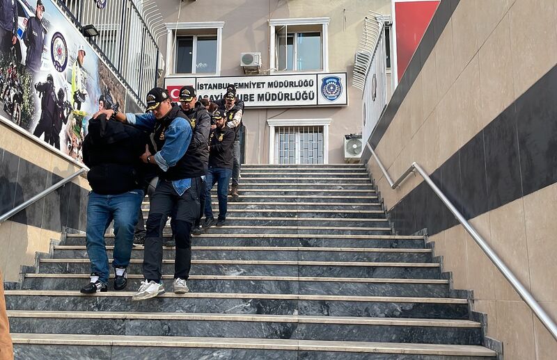 İstanbul’da 60 adrese eş zamanlı fuhuş baskını: 38 kişi gözaltına alındı, 85 kadın kurtarıldı