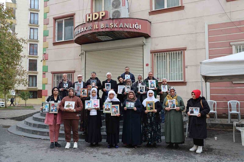 DİYARBAKIR’DA ESKİ HDP İL