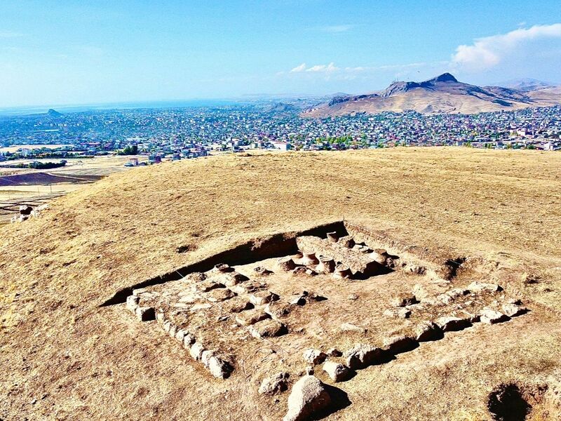 VAN'IN EREK DAĞI ETEKLERİNDEKİ