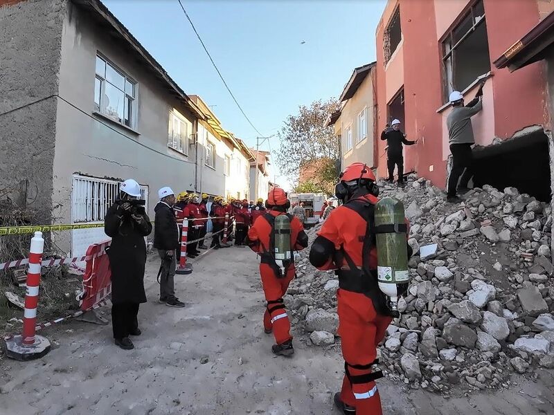 KÜTAHYA'DA DEPREM TATBİKATI