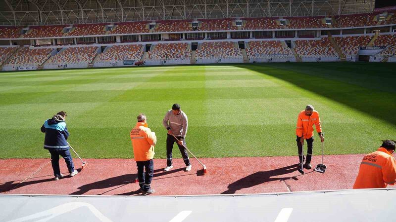 MALATYA STADYUMU YENİDEN FUTBOLA