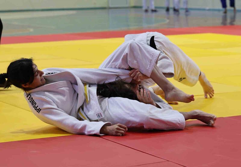 Manisa’da 2024-2025 Eğitim Öğretim Yılı Okul Sporları judo müsabakalarıyla başladı