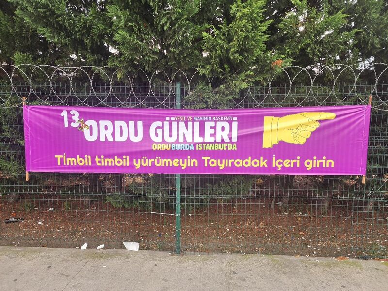 Ordu Tanıtım Günleri’nde ilginç pankartlar: ’Aurdan gidili’