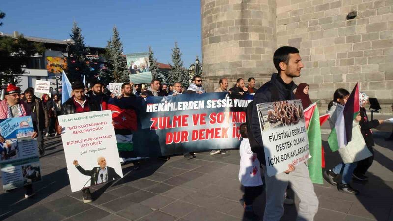 SAĞLIK ÇALIŞANLARININ, İSRAİL'İN GAZZE'YE