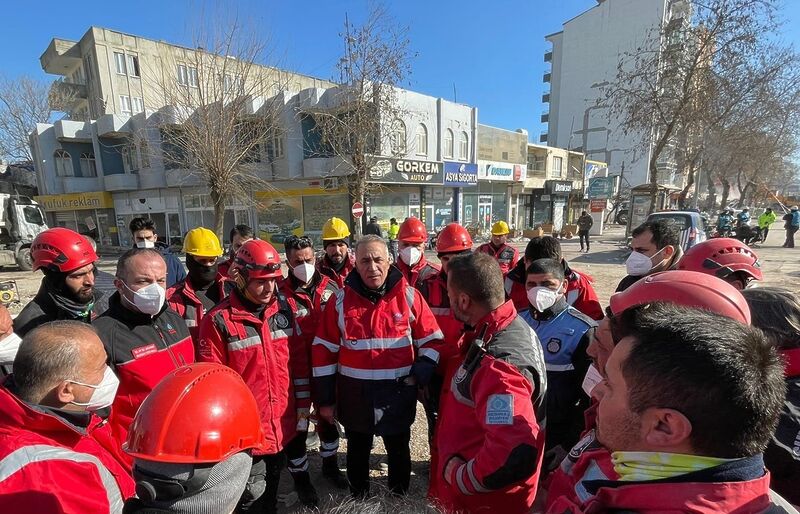 SULTANGAZİ BELEDİYESİ, ADIYAMAN'DA DEPREMZEDELER