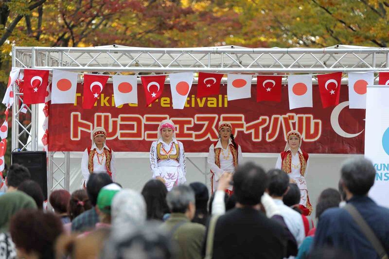 Tokyo’da Türkiye Festivali yapıldı, Japonlar halay çekti