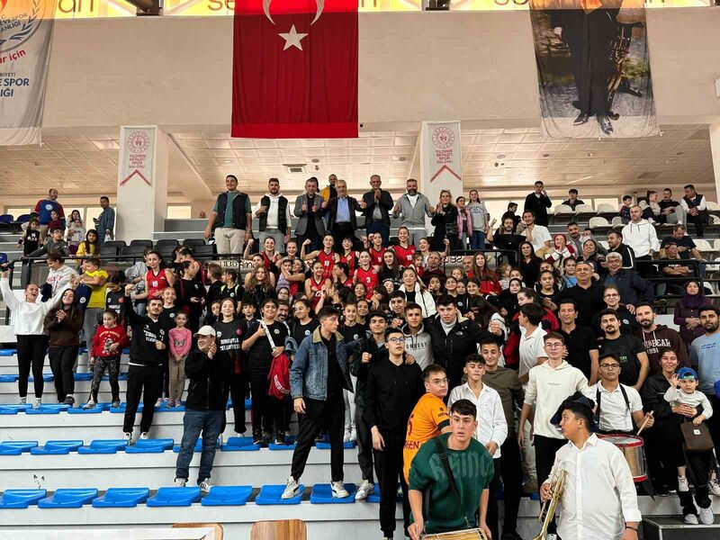 TURGUTLU BELEDİYESPOR KADIN VOLEYBOL