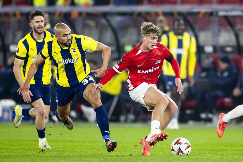 UEFA Avrupa Ligi: AZ Alkmaar: 0 – Fenerbahçe: 0 (İlk yarı)