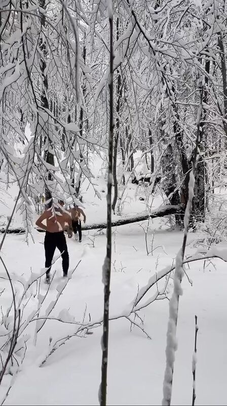 BURSA’DA İKİ ARKADAŞ DONDURUCU