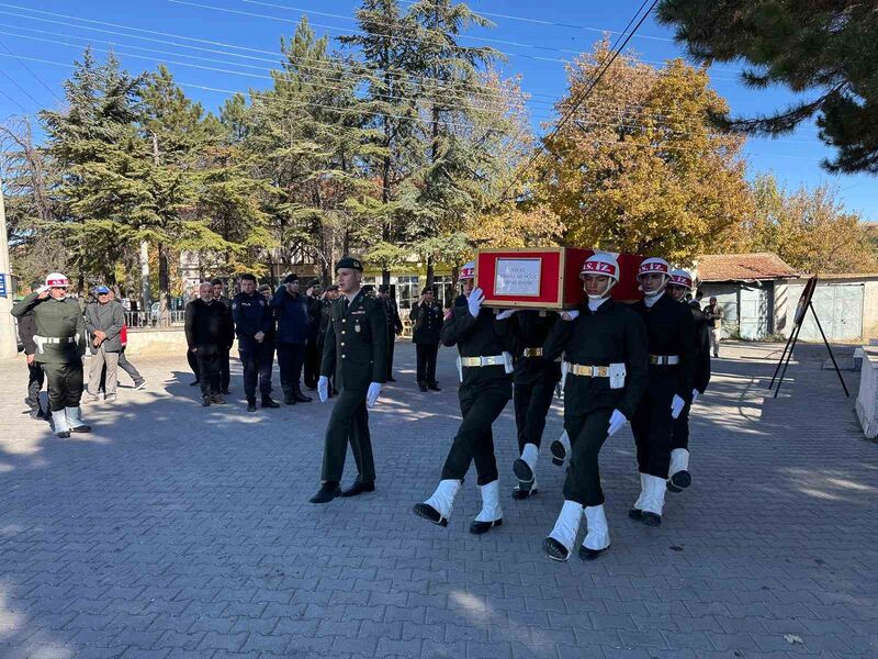 AFYONKARAHİSAR’DA YAŞLILIĞA BAĞLI ÇEŞİTLİ