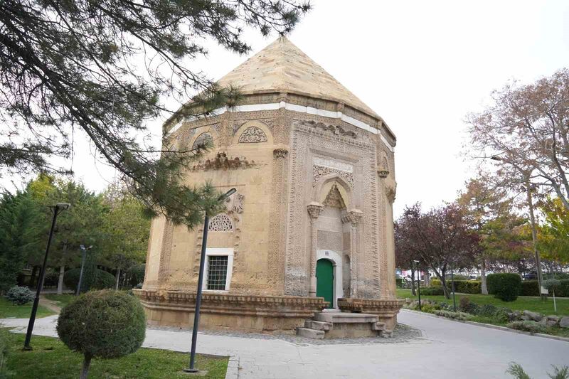 ANADOLU'NUN İLK KADIN HÜKÜMDARI