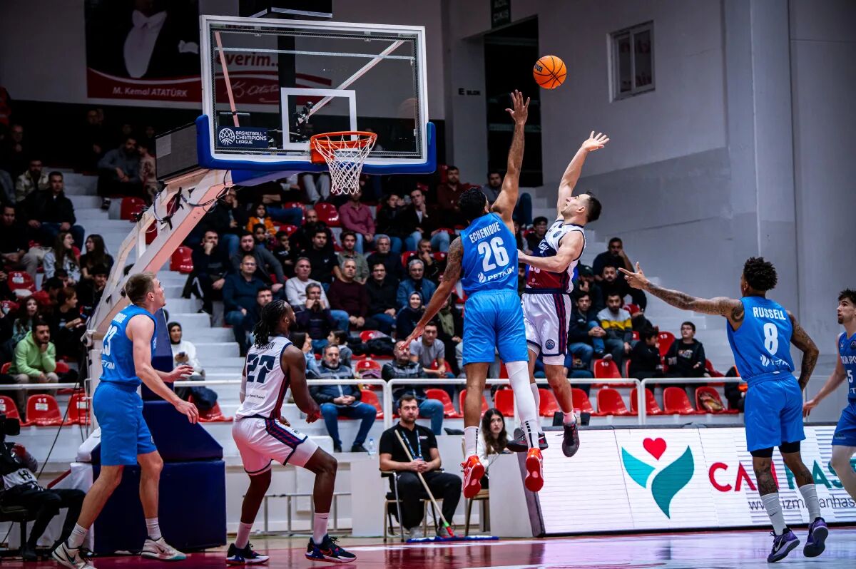 FIBA ŞAMPİYONLAR LİGİ: ALİAĞA PETKİMSPOR:90  -KİNG SZCZECİN:63