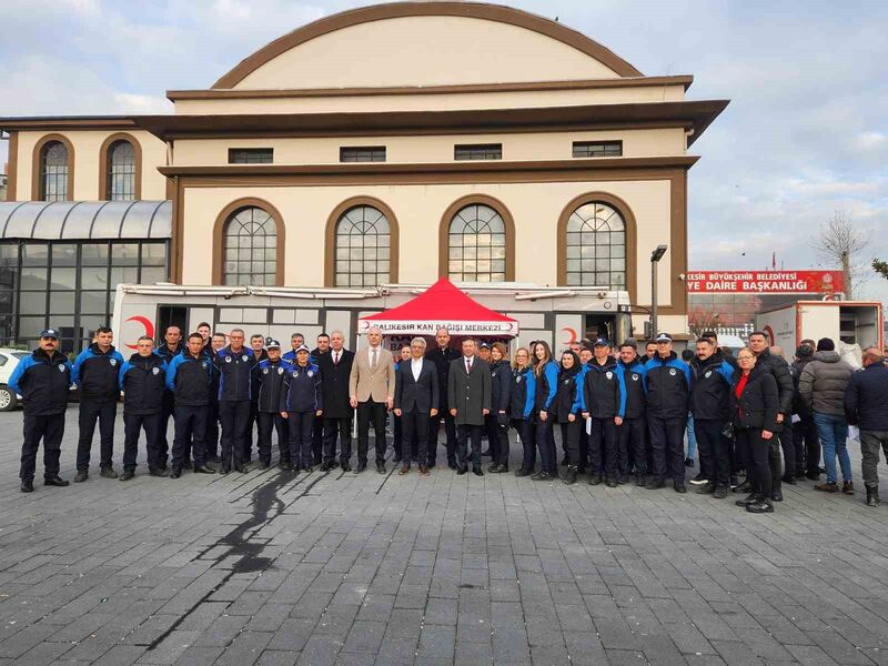 Balıkesir Büyükşehir Belediyesi Zabıta Daire Başkanlığı farkındalık oluşturabilmek adına kan