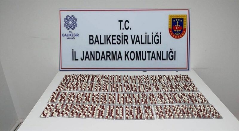 Balıkesir’de jandarma ekipleri kaçakçılık ve organize suç olaylarına yönelik 34