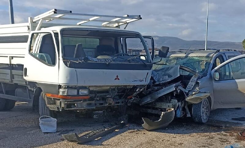 Balıkesir’in Gönen ilçesi Manyas çevre yolunda meydana gelen trafik kazasında