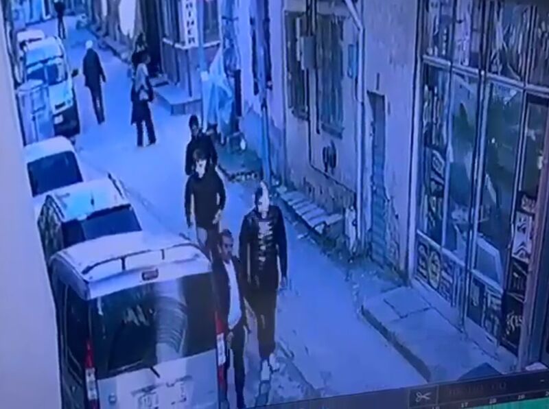 Balıkesir’de sahte polis kimliği gösterip vatandaşları gasbeden 5 şahıs, polis