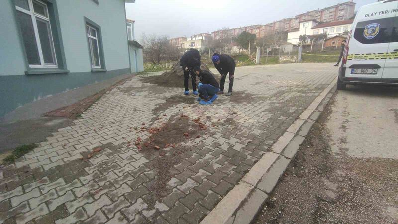 Balıkesir’in Bandırma ilçesinde silahla başından vurularak ağır yaralanan 44 yaşındaki