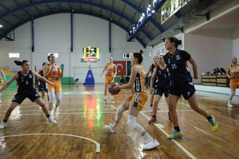 Türkiye Kadınlar Basketbol Ligi’nde (TKBL) namağlup yoluna devam eden Ferhatoğlu