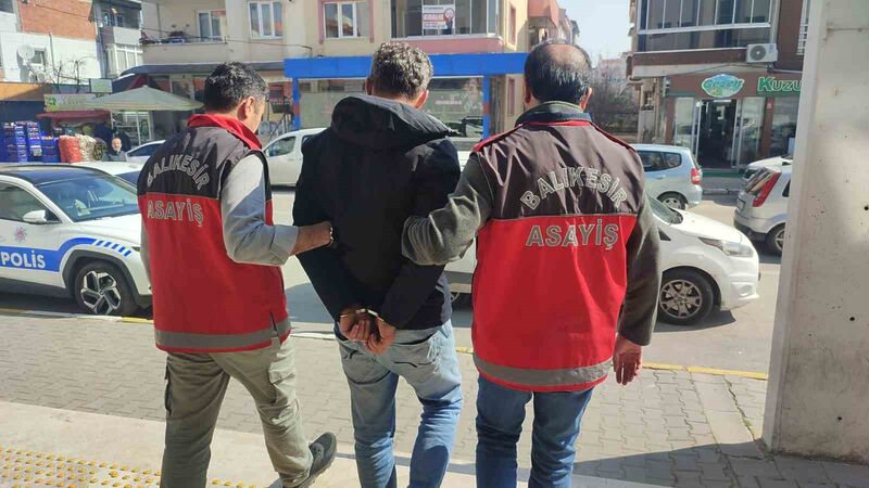 Balıkesir’de geçtiğimiz gün bir parkta bıçaklanarak öldürülen şahsın katil zanlısı,