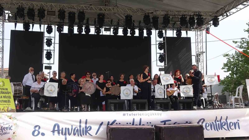 Balıkesir’in Ayvalık ilçesinde bu yıl sekizincisi düzenlenen Küçükköy Teferic Şenlikleri’nde