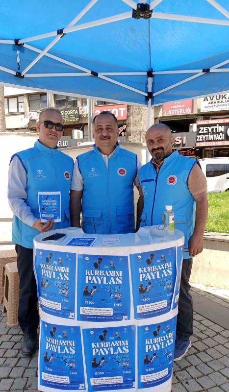 Türkiye Diyanet Vakfı, Balıkesir’in Edremit ilçesinde kurban bağışlayacak vatandaşlar için