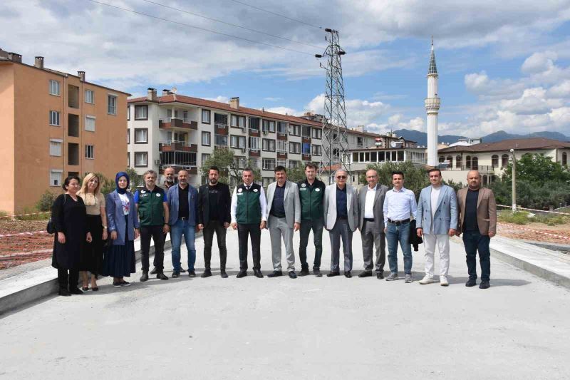 Edremit’te yürütülen altyapı çalışmaları kapsamında “Edremit Çayı Taşkın Koruma İnşaatı”