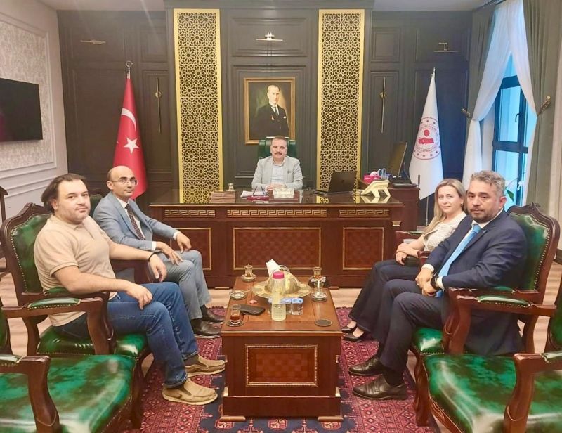 Balıkesir’in Edremit ilçesinde, Edremit Meslek Yüksekokulu’nun (MYO) yeni göreve başlayan