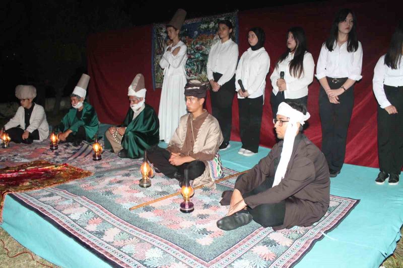 Balıkesir’in Manyas ilçesinde, Manyas Anadolu Lisesi tarafından “İslam Devletleri Şenliği”