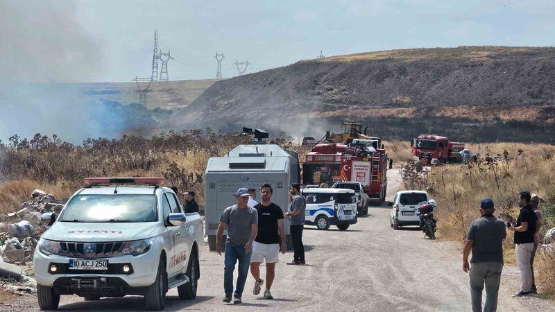 Balıkesir’de aynı anda 3 farklı noktada elektrik tellerinden kaynaklı çıkan