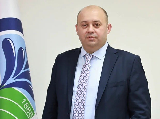 Balıkesir’in Gönen ilçesinde CHP’li Belediye Başkanı İbrahim Palaz hakkında görevini