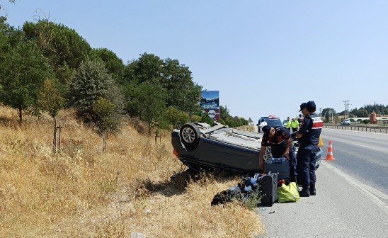 Balıkesir’in Susurluk-Balıkesir yolu üzerinde meydana gelen tek taraflı trafik kazasında