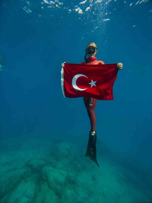 Türkiye Serbest Dalış Milli Kampı kapsamında dünya şampiyonası için antrenmanlarını