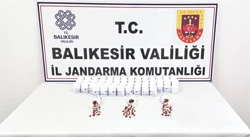 Balıkesir İl Jandarma Komutanlığınca uyuşturucu madde ticaretine yönelik yapılan istihbari