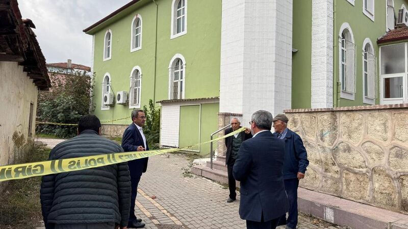 Balıkesir İl Müftüsü Hasan Hayri Yaşar, meydana gelen depremin ardından