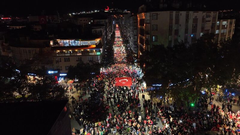 Kuvayımilliye’nin başşehri Balıkesir’de Cumhuriyet’in kuruluşunun 102. yıldönümü coşkuyla kutlandı. On