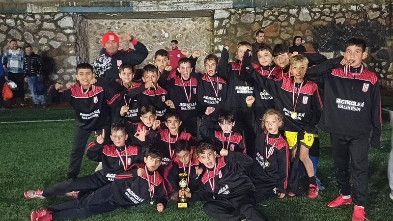 Nev Sağlık Grubu Balıkesirspor’un U11 takımı, Mudanya’da düzenlenen “ARS CUP