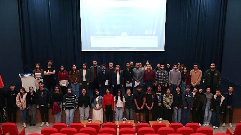 Yaşamdan Bilime Uzanan Yol başlıklı panelde, kadavra ve organ bağışının