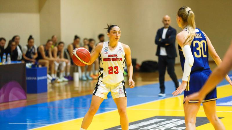 Halkbank Türkiye Kadınlar Basketbol Ligi 10. hafta müsabakasında Aslan Yol