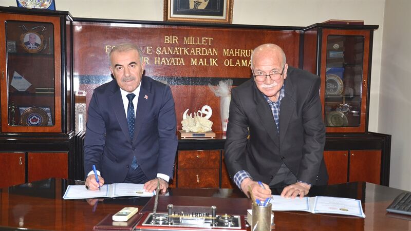 Balıkesir’de 24 Kasım Öğretmenler Günü dolayısıyla BESOB ve İl Milli