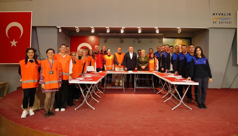 Balıkesir’in Ayvalık ilçesinde 38 saatlik eğitimlerde; temel ilk yardım, afet