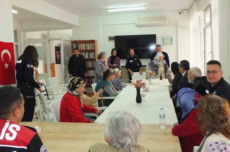 Balıkesir’in Burhaniye ilçesinde, Kaymakam Cumali Atilla ve Emniyet Müdürü Faik