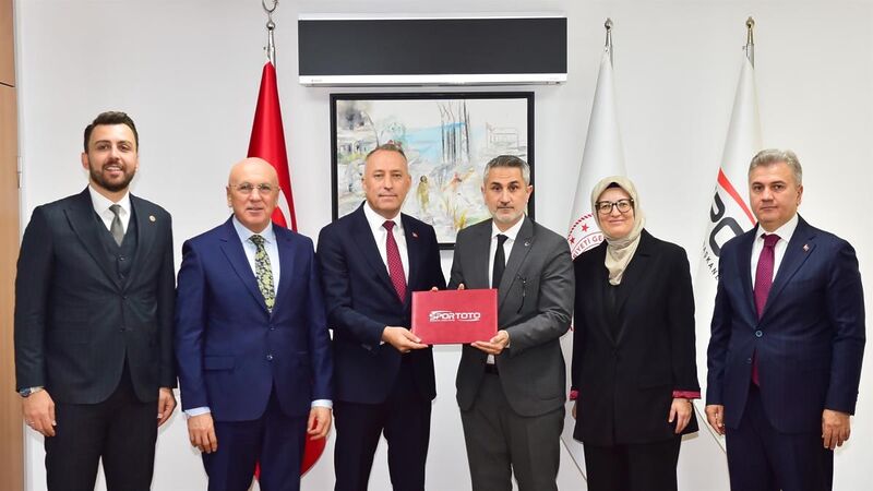 Balıkesir Milletvekilleri Belgin Uygur ve Mustafa Canbey, Spor Toto Teşkilat