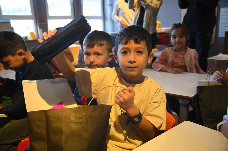 Sındırgı ilçesinde 10 Ağustos ve 27 Ekim’de meydana gelen depremlerden