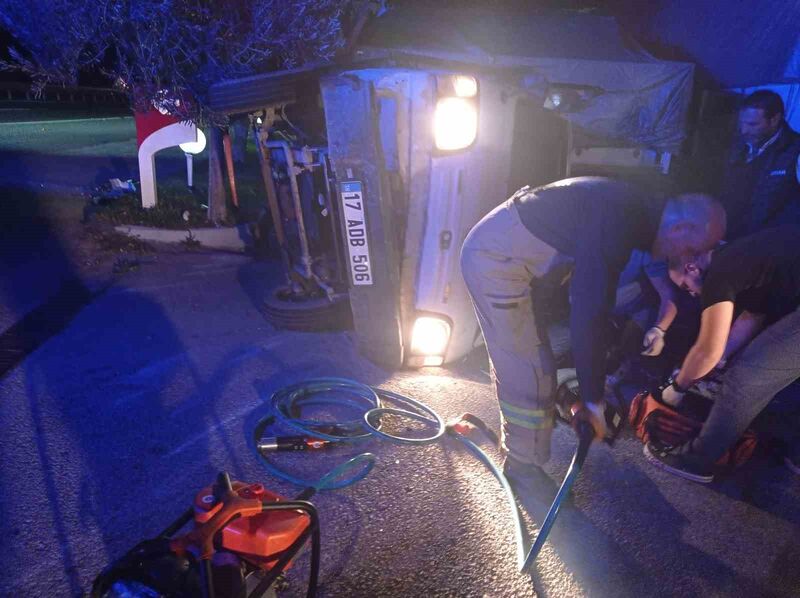 Balıkesir’in Havran ilçesinde kamyon ile kamyonetin çarpışması sonucu meydana gelen