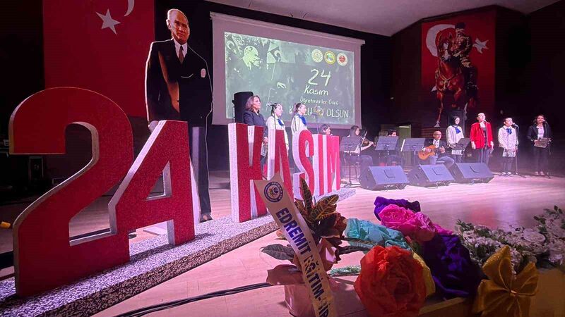 24 Kasım Öğretmenler günü Balıkesir’in Edremit ilçesinde düzenlenen etkinlikler ile